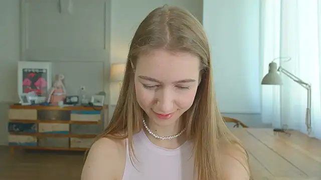 solar bella online show from 02/08/25, 11:01