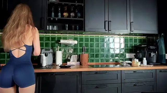 solar bella online show from 02/27/26, 03:06