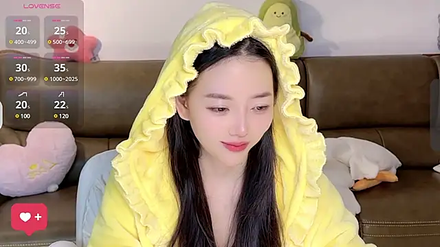 Snapshot of Yilin1999 chatting on 02/26/25, 03:19 Yilin1999 online show from 02/26/25, 03:19