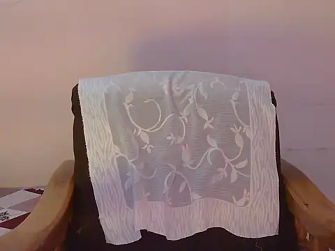 Snapshot of diva-22 chatting on 09/15/25, 03:45 diva-22 online show from 09/15/25, 03:45