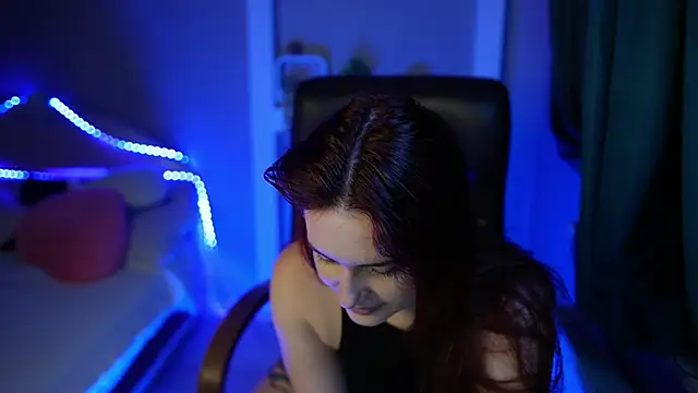 LisaElfy online show from 02/06/26, 04:54