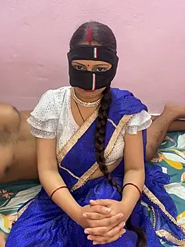 Snapshot of mickey_love chatting on 02/27/25, 07:01 mickey love online show from 02/27/25, 07:01