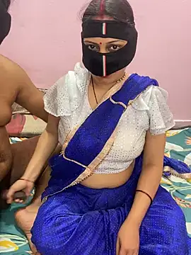 Snapshot of mickey_love chatting on 02/27/25, 03:59 mickey love online show from 02/27/25, 03:59