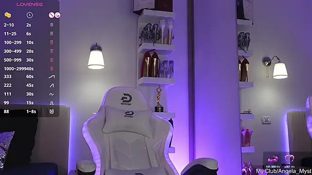 Snapshot of Angela_Myst chatting on 02/06/25, 12:48 Angela Myst online show from 02/06/25, 12:48