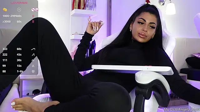 Snapshot of Angela_Myst chatting on 02/13/25, 10:12 Angela Myst online show from 02/13/25, 10:12