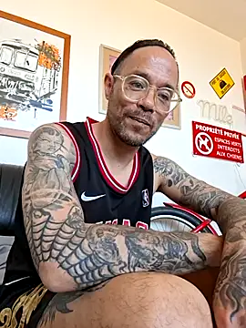 mileflav0r online show from 04/21/26, 12:55