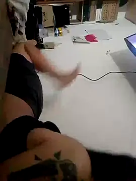 Snapshot of BURN666ING chatting on 02/26/25, 03:53 BURN666ING online show from 02/26/25, 03:53