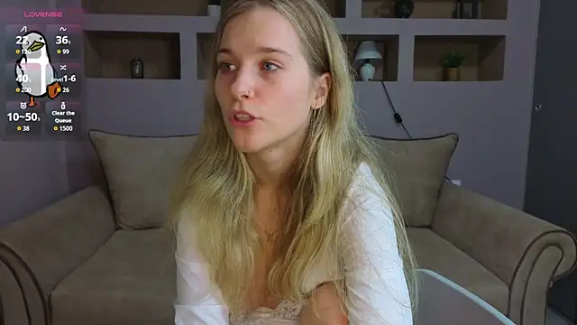 Snapshot of LinaCristonsen chatting on 11/21/25, 04:16 LinaCristonsen online show from 11/21/25, 04:16