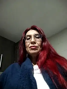 Snapshot of Perla_Franco chatting on 11/02/25, 07:00 Perla Franco online show from 11/02/25, 07:00