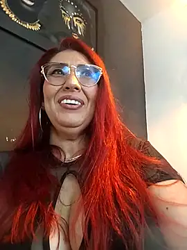 Snapshot of Perla_Franco chatting on 11/13/25, 06:45 Perla Franco online show from 11/13/25, 06:45