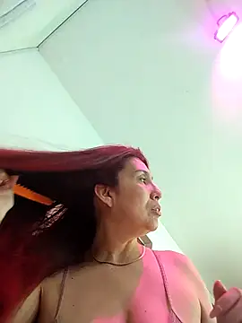 Snapshot of Perla_Franco chatting on 12/03/25, 05:15 Perla Franco online show from 12/03/25, 05:15