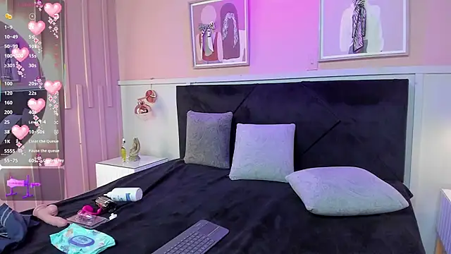 elodie walker online show from 10/10/25, 12:26