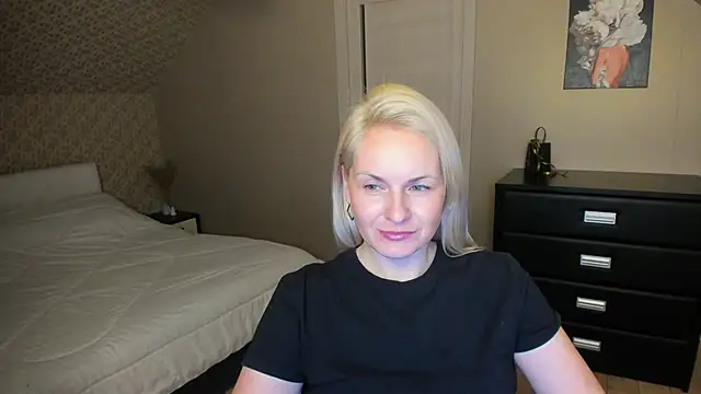 Snapshot of Alicee_Gracee chatting on 11/24/25, 07:13 Alicee Gracee online show from 11/24/25, 07:13