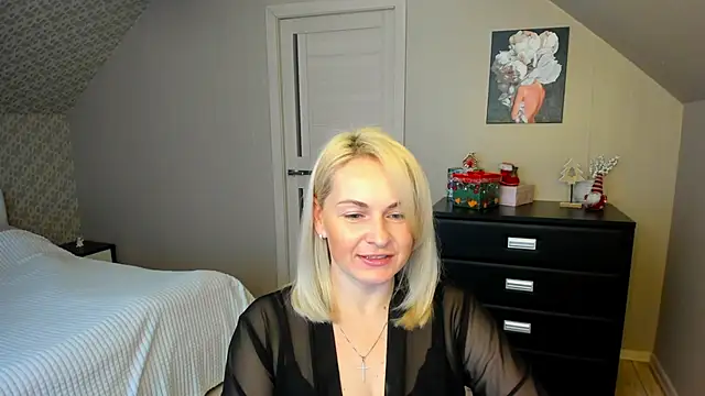 Snapshot of Alicee_Gracee chatting on 12/05/25, 08:34 Alicee Gracee online show from 12/05/25, 08:34