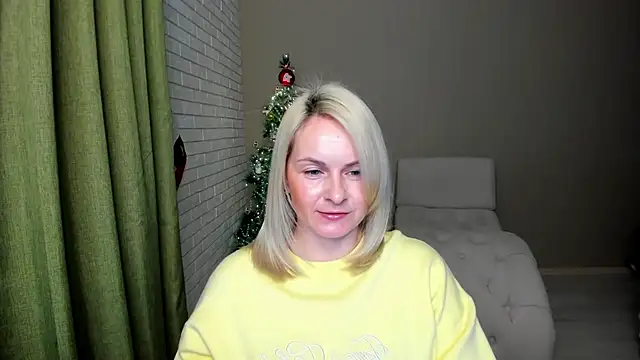 Snapshot of Alicee_Gracee chatting on 12/21/25, 07:54 Alicee Gracee online show from 12/21/25, 07:54