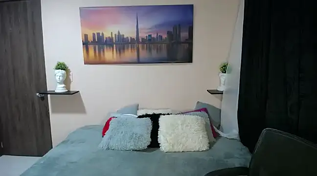 cristal-evanns online show from 12/20/24, 02:08