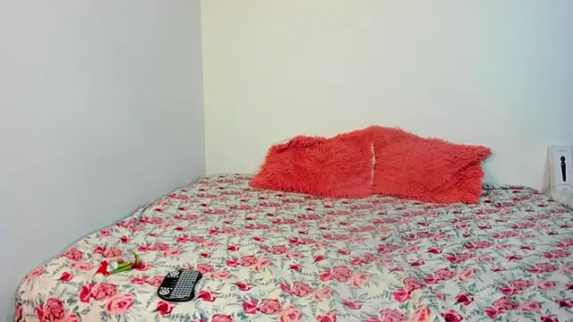 cristal-evanns online show from 07/27/26, 06:37