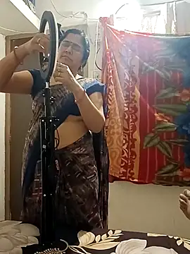 Snapshot of payalrajput123 chatting on 01/13/26, 04:45 payalrajput123 online show from 01/13/26, 04:45