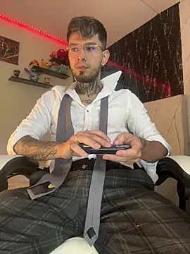 Anthony-Martin online show from 09/22/25, 12:18