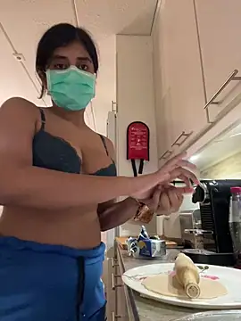 Snapshot of ScarletAss chatting on 01/27/25, 09:11 ScarletAss online show from 01/27/25, 09:11