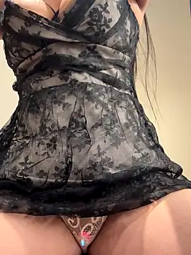 Snapshot of ScarletAss chatting on 11/08/25, 03:01 ScarletAss online show from 11/08/25, 03:01