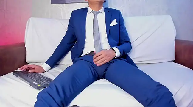 Lucii fer  online show from 03/08/25, 05:22