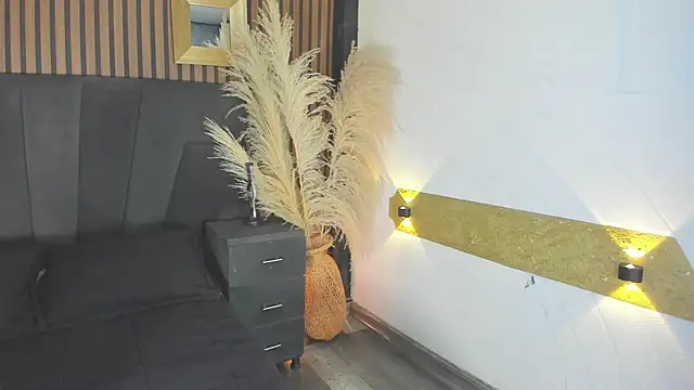 NaxaAndLexi  online show from 04/12/26, 01:49