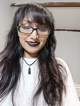 Lucy Chery online show from 05/23/26, 12:05