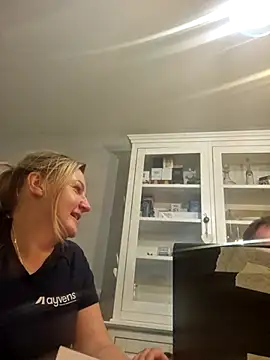 CoupleKitty online show from 10/12/25, 08:52