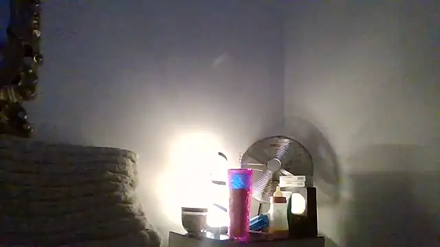 Snapshot of Tillieuk chatting on 01/14/26, 10:03 Tillieuk online show from 01/14/26, 10:03