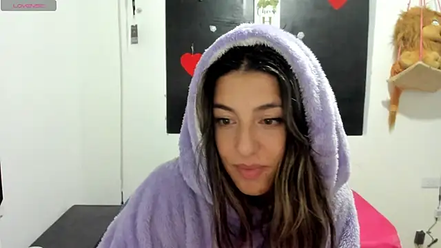 queen-natty online show from 01/14/25, 03:22