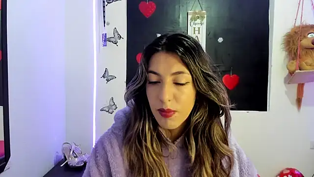 queen-natty online show from 02/18/25, 01:00