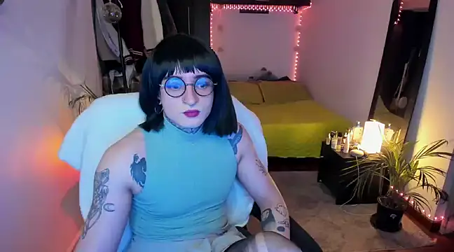 ShiiraVelkor online show from 02/12/25, 01:06