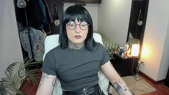 ShiiraVelkor online show from 09/11/25, 09:53