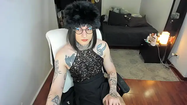 ShiiraVelkor online show from 02/05/26, 09:25