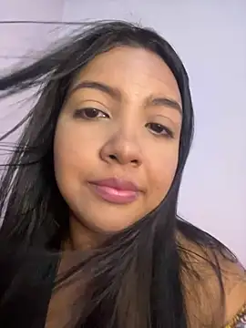 Snapshot of nicole_fisherr chatting on 05/23/26, 10:36 nicole fisherr online show from 05/23/26, 10:36