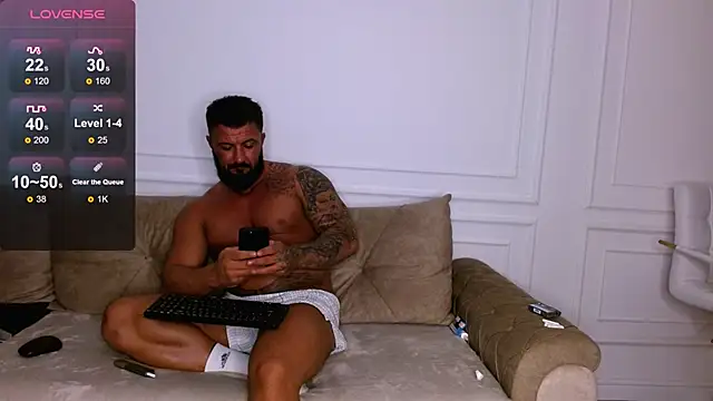 UrsuKing online show from 12/28/24, 11:26