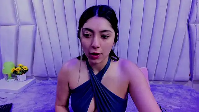 Snapshot of Lucy_Anall_ chatting on 11/04/25, 09:25 Lucy Anall online show from 11/04/25, 09:25