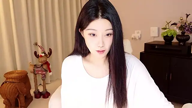 Snapshot of Lucky-baby chatting on 06/10/26, 02:05 Lucky-baby online show from 06/10/26, 02:05