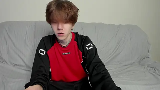 Snapshot of braxiboy chatting on 12/08/24, 07:37 braxiboy online show from 12/08/24, 07:37