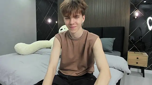 Snapshot of braxiboy chatting on 12/27/24, 10:34 braxiboy online show from 12/27/24, 10:34