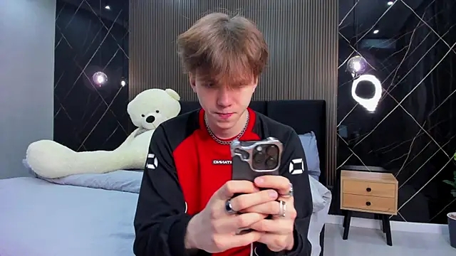 Snapshot of braxiboy chatting on 01/24/25, 03:45 braxiboy online show from 01/24/25, 03:45