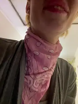 Kamila151 online show from 02/02/25, 09:56