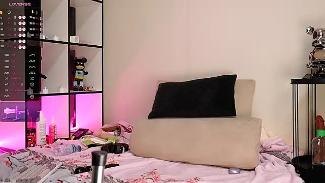 viamoon online show from 01/18/26, 03:54