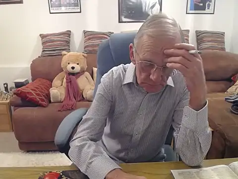 Ferret7777 online show from 10/30/25, 08:20