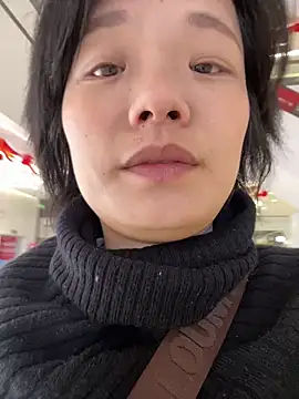 Snapshot of Bella0815 chatting on 01/03/25, 06:44 Bella0815 online show from 01/03/25, 06:44