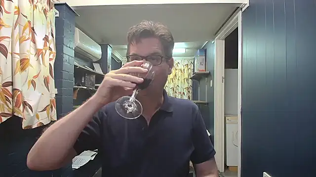 Snapshot of tilobinder chatting on 01/08/26, 02:41 tilobinder online show from 01/08/26, 02:41