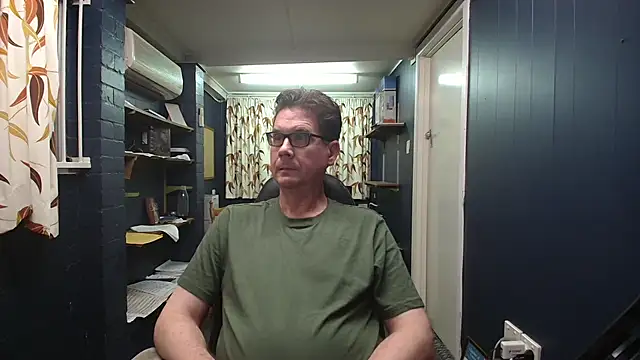 Snapshot of tilobinder chatting on 02/26/26, 02:05 tilobinder online show from 02/26/26, 02:05