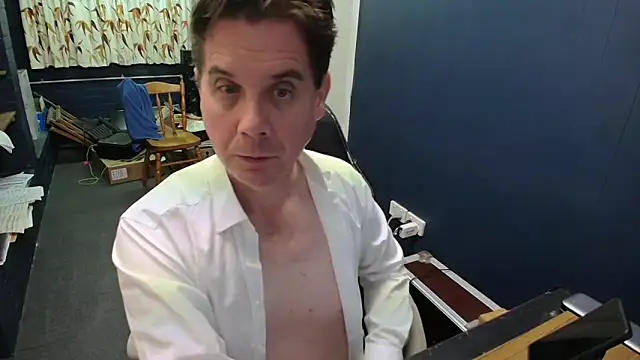 Snapshot of tilobinder chatting on 03/27/26, 04:29 tilobinder online show from 03/27/26, 04:29