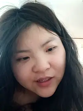 hello098712 online show from 02/17/25, 12:54